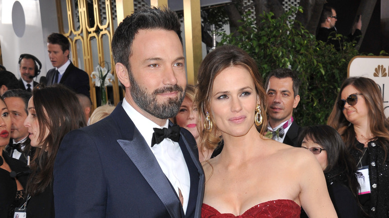 Jennifer Garner and Ben Affleck pose 