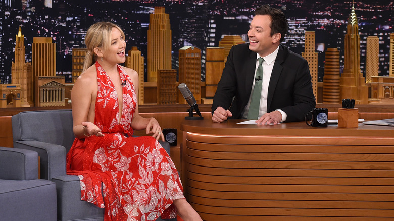 Kate Hudson talks to Jimmy Fallon on "The Tonight Show"