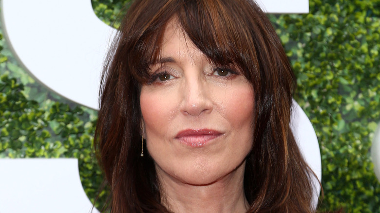 Katey Sagal posing