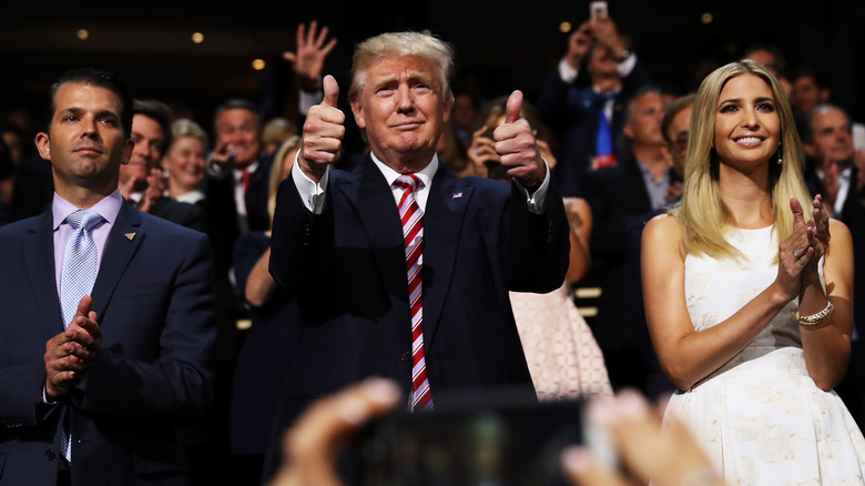 Donald Jr.clapping  Donald trump thumbs up Ivanka clapping