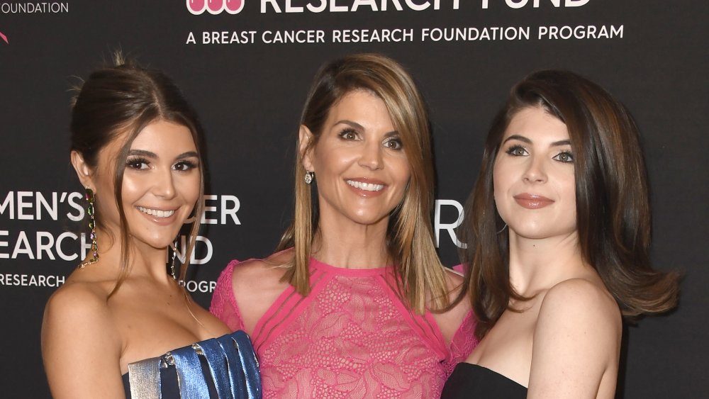 Olivia Jade Giannulli, Lori Loughlin, and Isabella Giannulli 