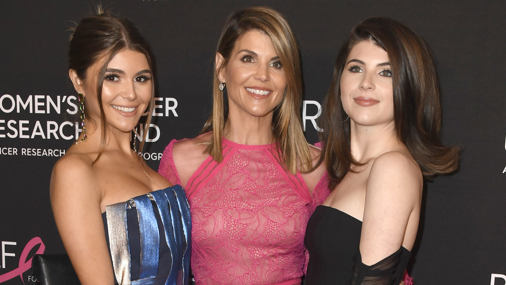 Oliva Jade Gianulli, Lori Loughlin, and Isabella Giannulli