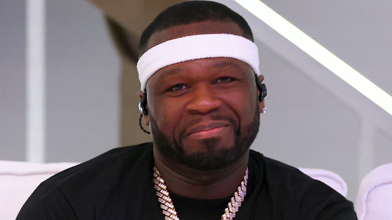 50 Cent posing