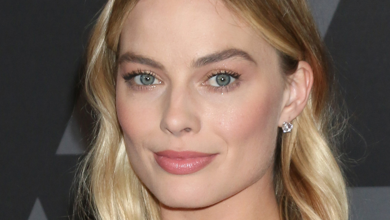 How Margot Robbie Really Feels About Nude Scenes