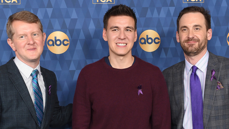 Ken Jennings, James Holzhauer, Brad Rutter posing