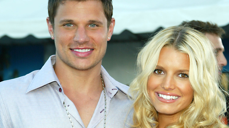 Jessica Simpson and Nick Lachey smiling