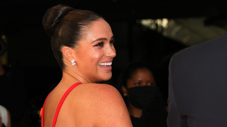 meghan markle smiling