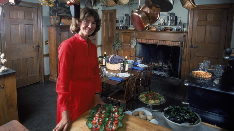 younger Martha Stewart in her kitchen