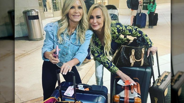 Taylor Armstrong traveling with Tamra Judge and lots of luggage