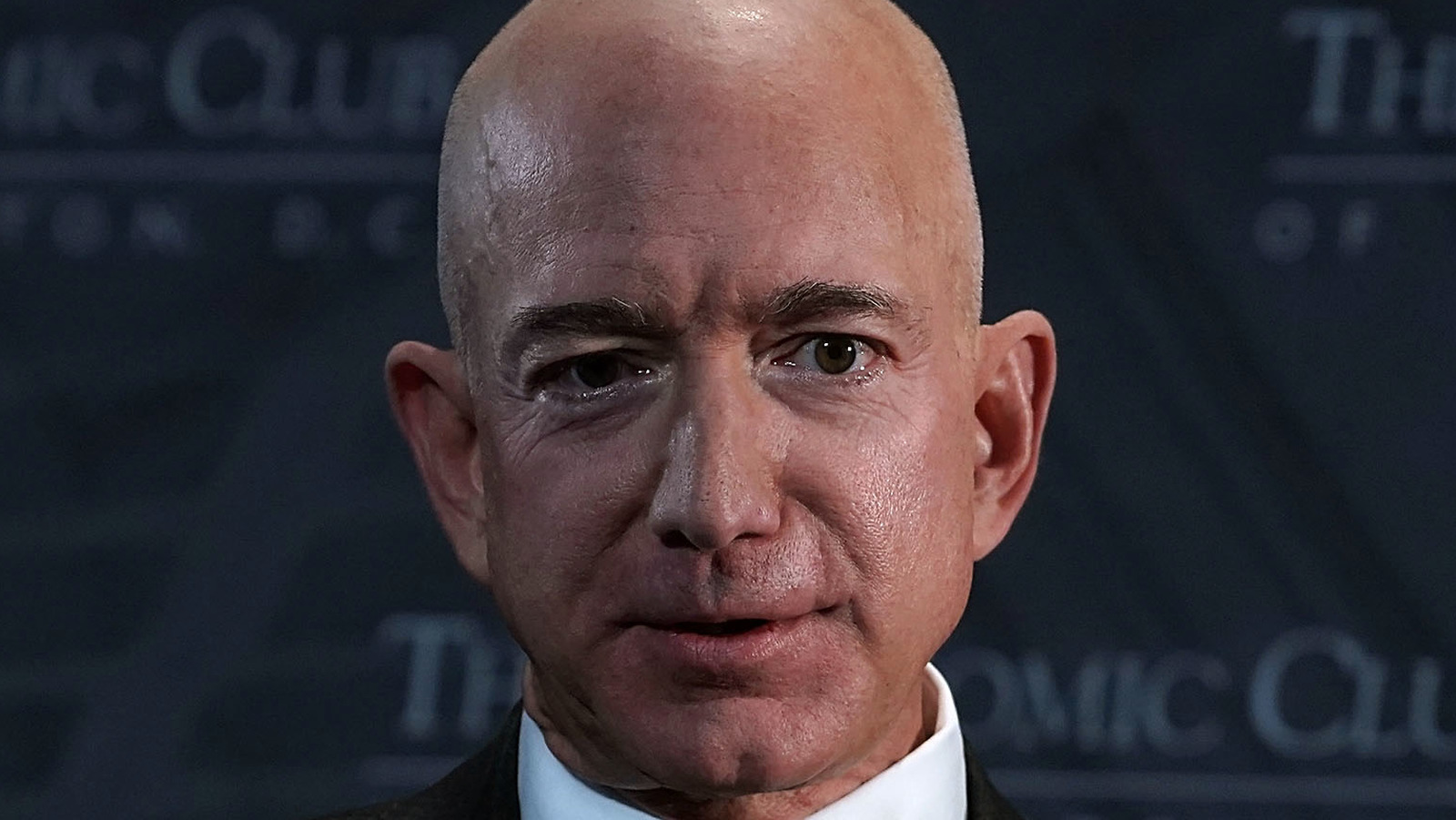 Автор d. Джефф Безос 2021. Born in 1964 Jeffrey Bezos.