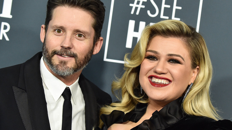 Kelly Clarkson and Brandon Blackstock red carpet