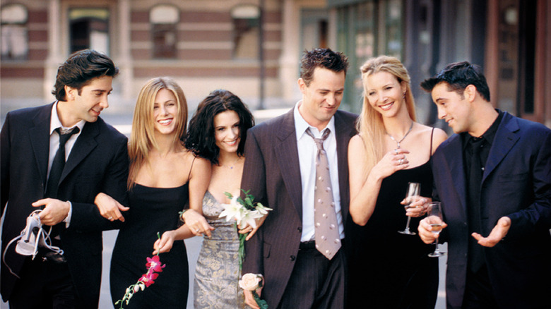 Friends cast photo