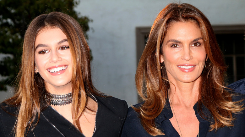 Kaia Gerber, Cindy Crawford smiling