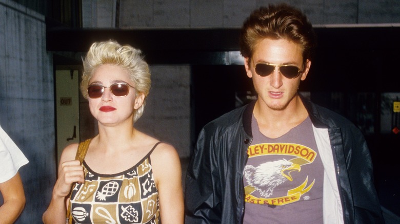 Madonna Sean Penn walking 1986