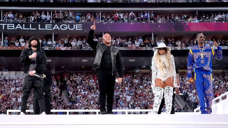 Eminem, Dr. Dre, Mary J. Blige and Snoop Dogg at the Super Bowl