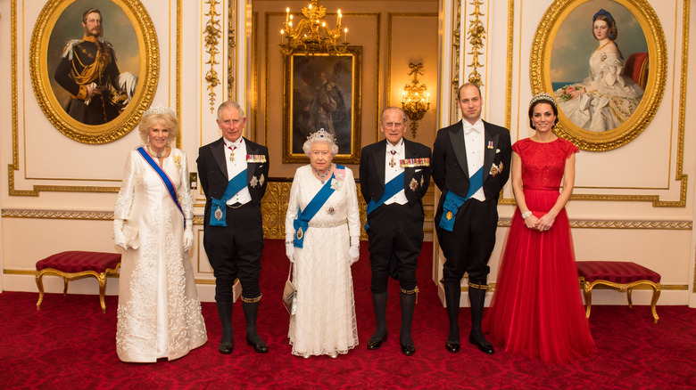 Queen Elizabeth with the royal family