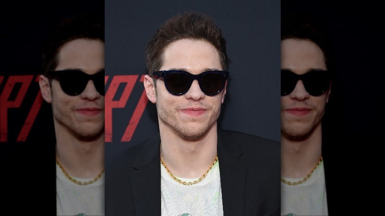 Pete Davidson posing