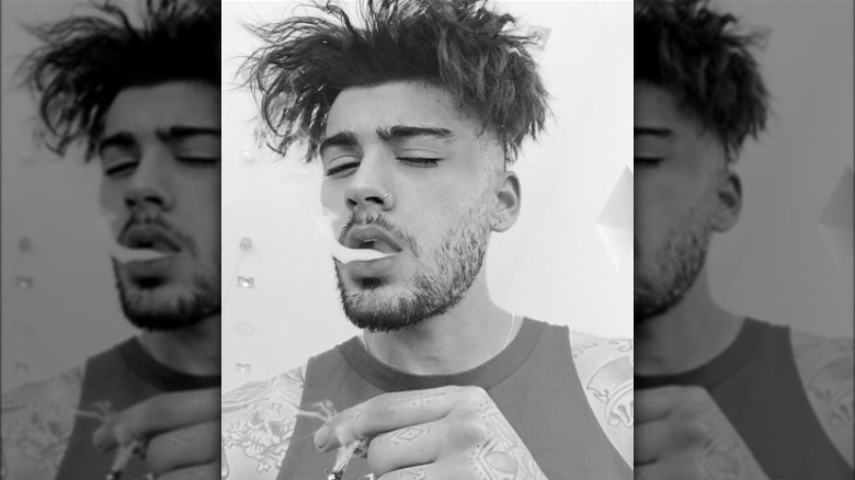 Zayn Malik smoking