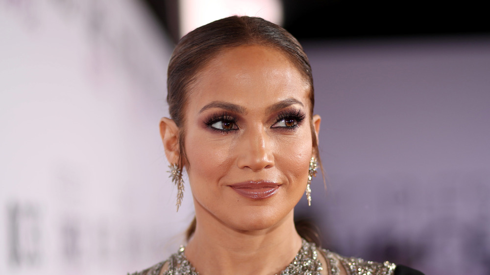 Jennifer Lopez at the People's Choice Awards 2017
