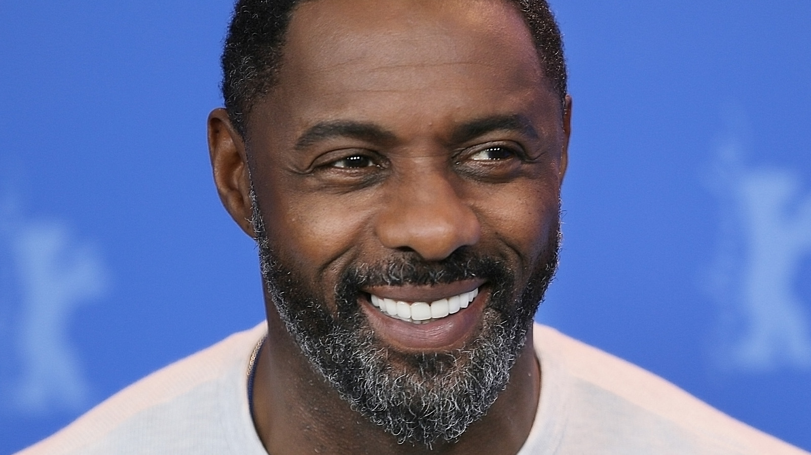 Booking.Yeah Super Bowl commercial with Idris Elba (Booking.com)