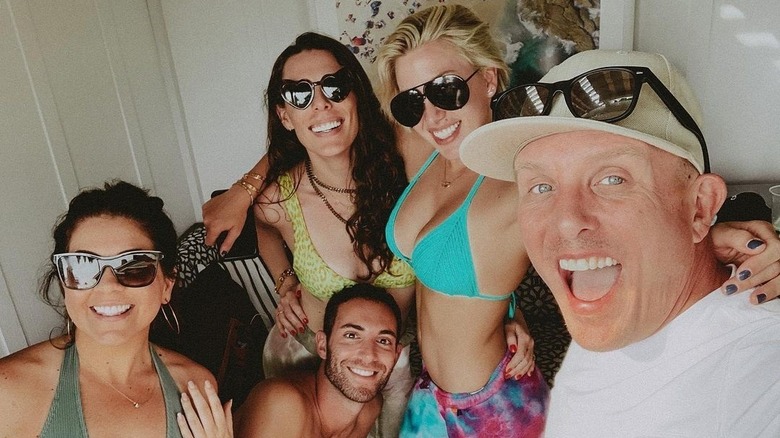 Savannah Chrisley posing for group photo