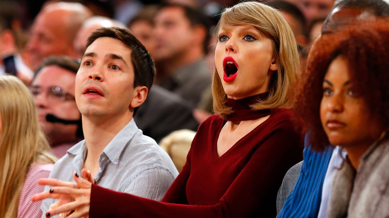 Justin Long and Taylor Swift attend Knicks game