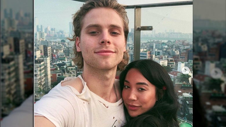 Luke Hemmings and Sierra Deaton pose for a selfie 