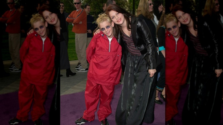 Aaron Carter with late sister Leslie Carter
