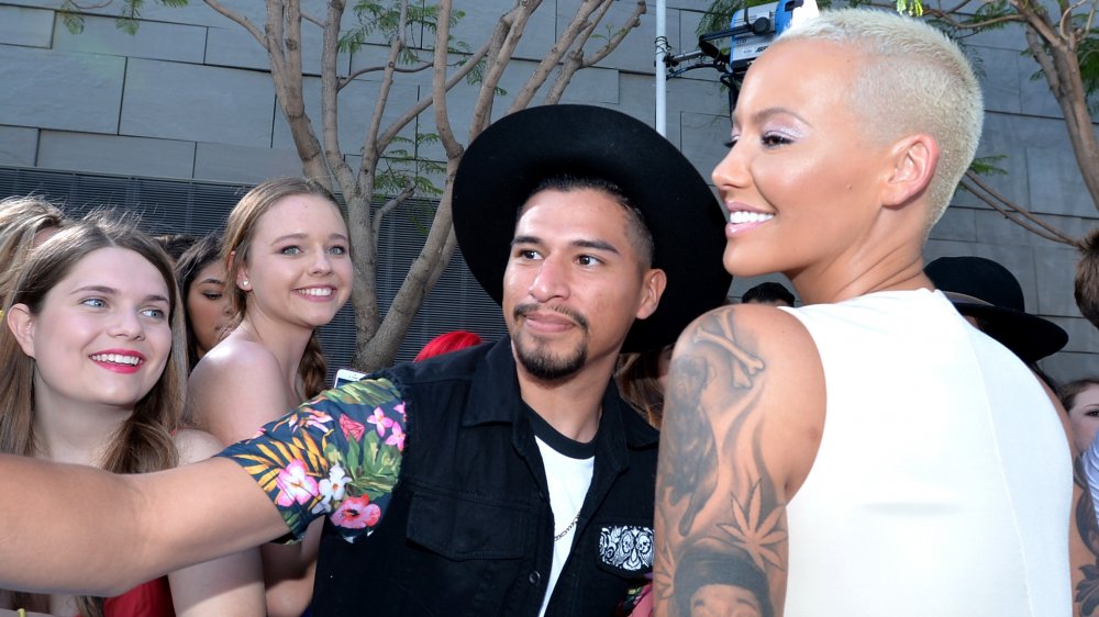 Amber Rose with fans