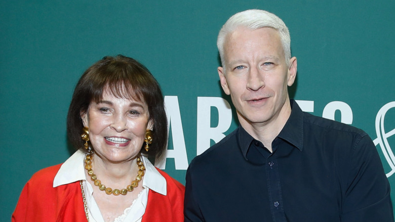 Gloria Vanderbilt Anderson Cooper at a book signing