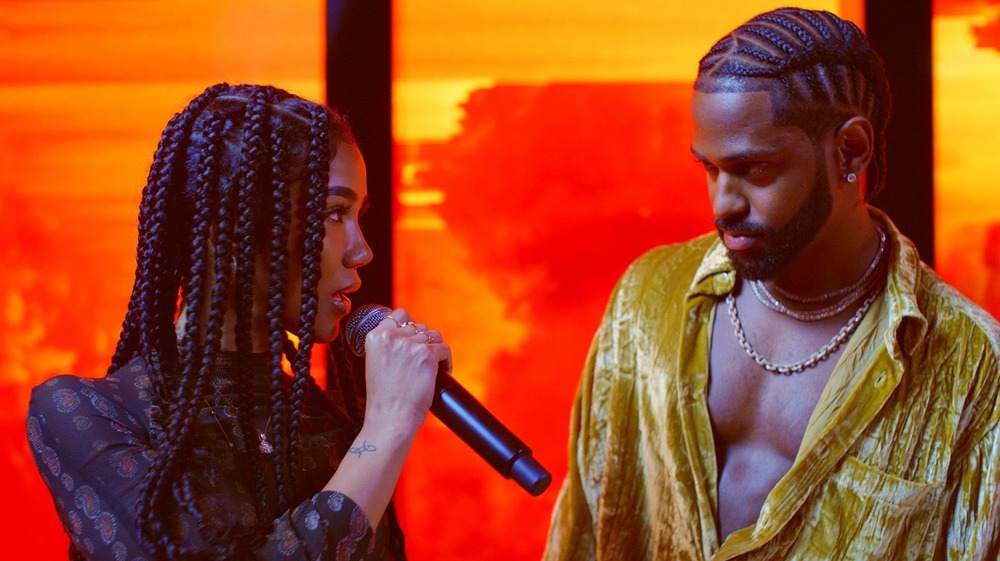 Big Sean and Jhene Aiko on stage