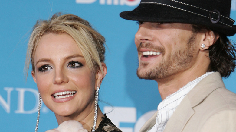 Britney Spears and Kevin Federline, smiling