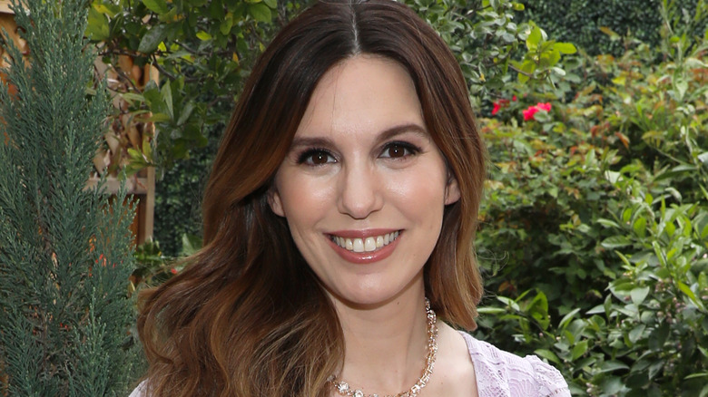 Christy Carlson Romano smiling