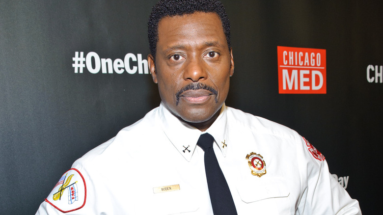 Eamonn Walker in a cop uniform