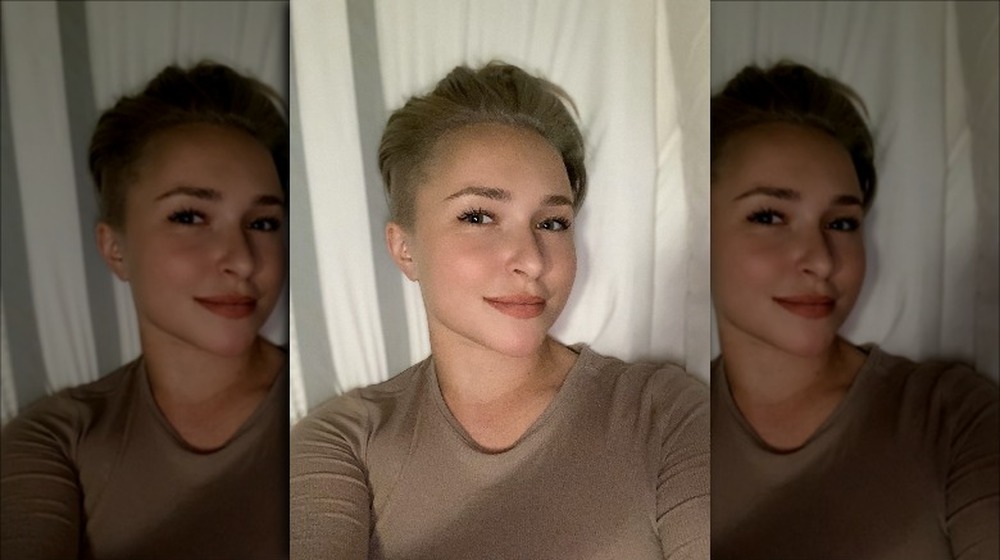 Hayden Panettiere new hair selfie