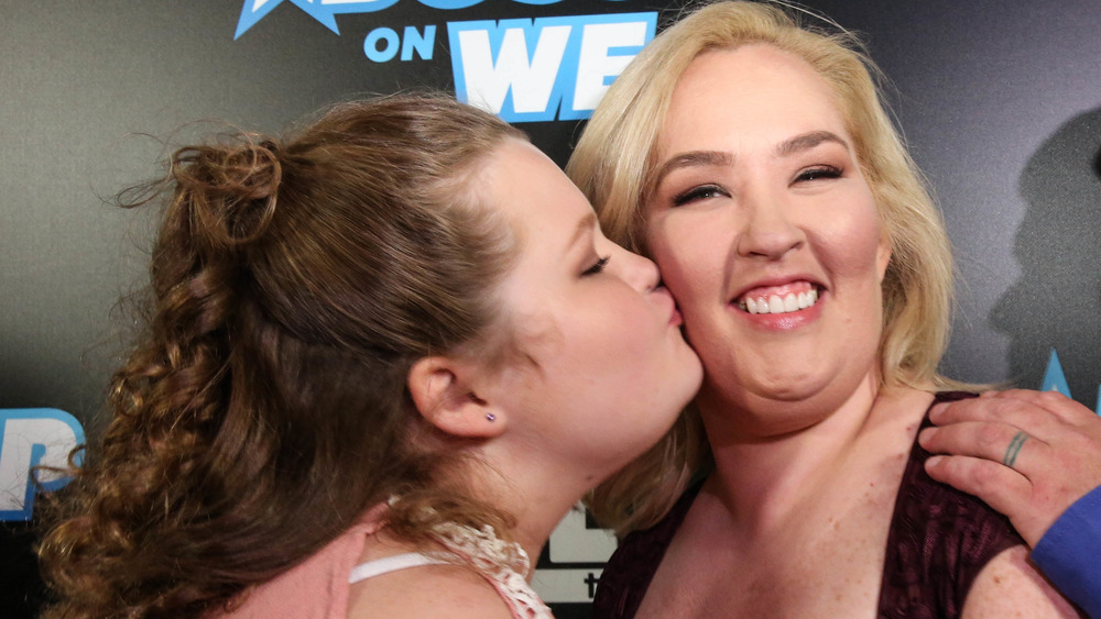 Alana Thompson and June Shannon on the red carpet