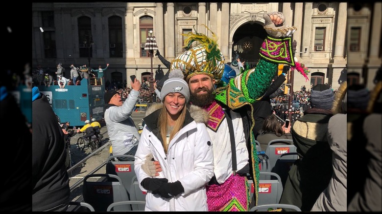 Jason Kelce and Kylie Kelce posing