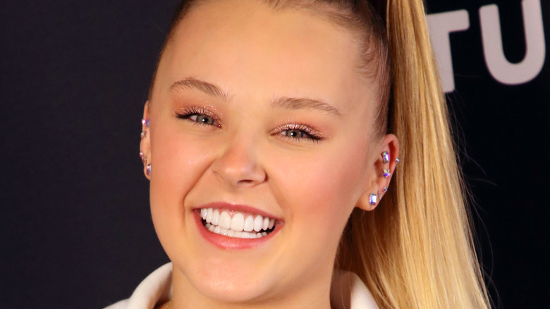 JoJo Siwa smiling