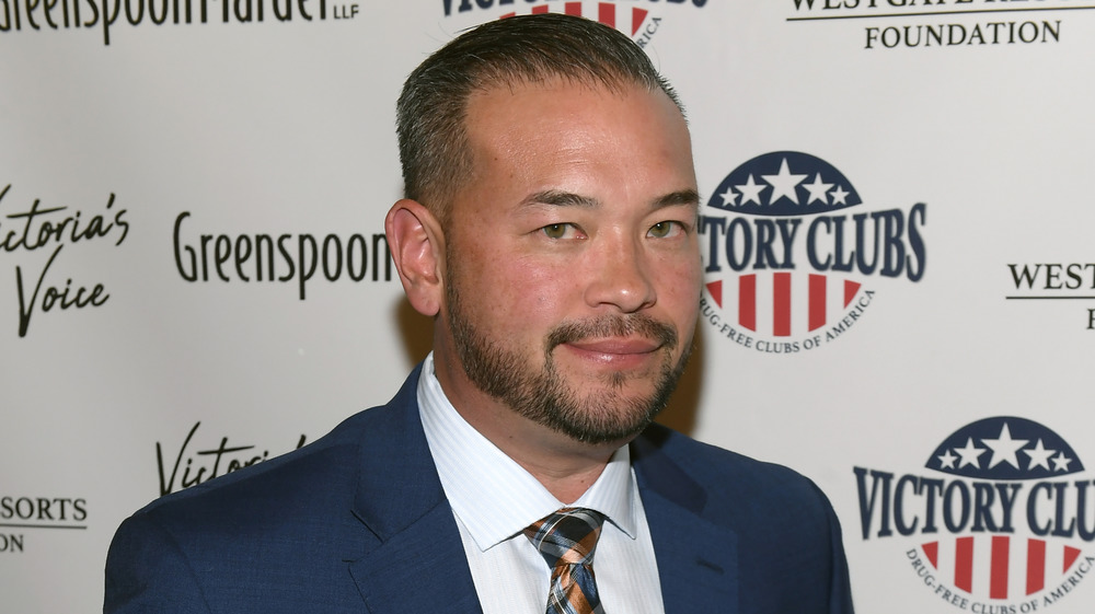 Jon Gosselin smiling on the red carpet