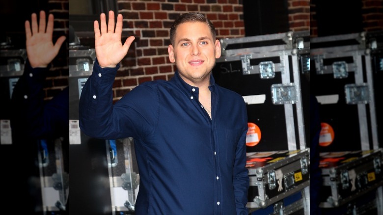 Jonah Hill waving 