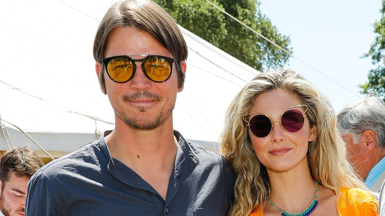 Josh Hartnett and Tamsin Egerton both with sunglasses on