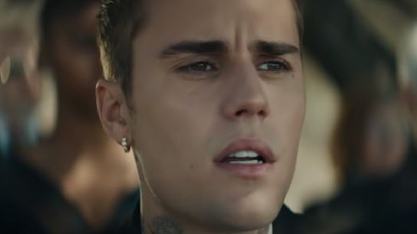 The Painful Meaning Behind the Song “Ghost” by Justin Bieber
