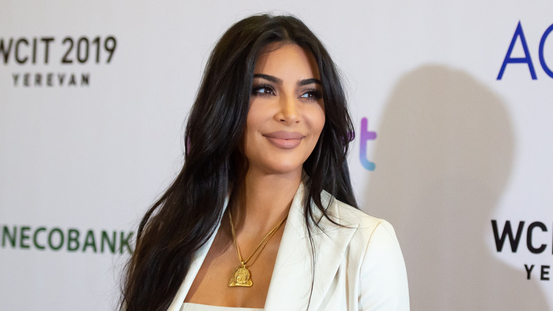 Kim Kardashian red carpet 