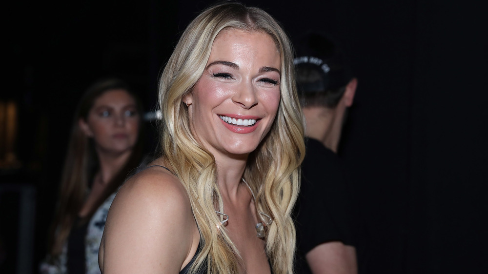 LeAnn Rimes smiling for cameras