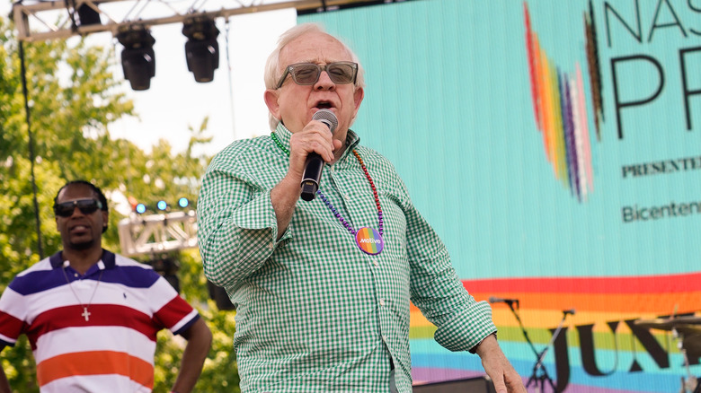 Leslie Jordan speaking at a Pride event