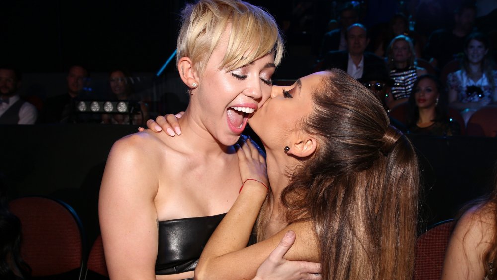 Miley Cyrus, Ariana Grande