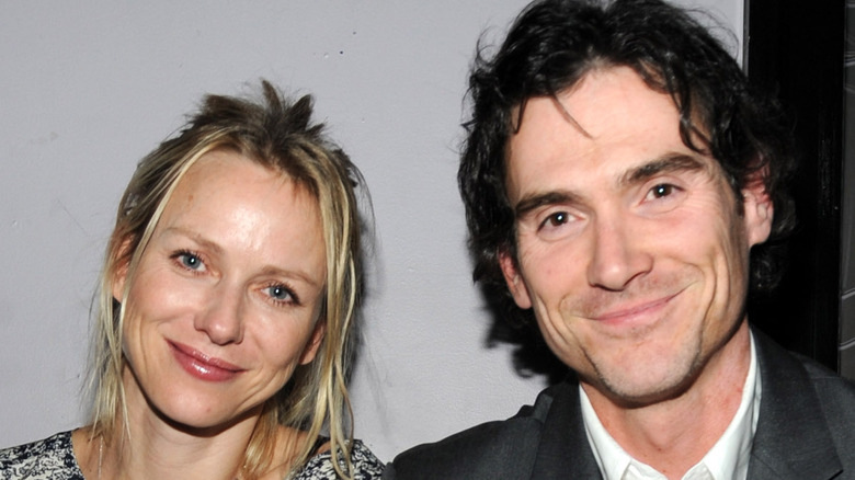 Naomi Watts and Billy Crudup smiling together