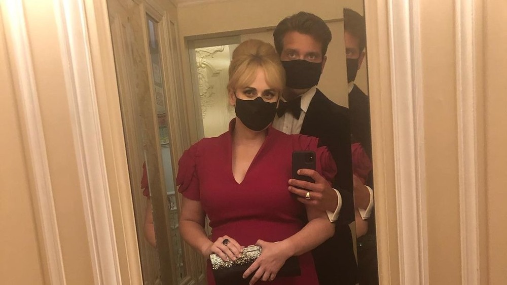 Rebel Wilson and Jacob Busch mirror selfie