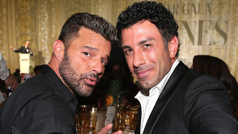 Ricky Martin and Jwan Yosef at a dinner