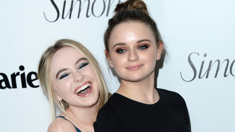 Sabrina Carpenter hugging Joey King